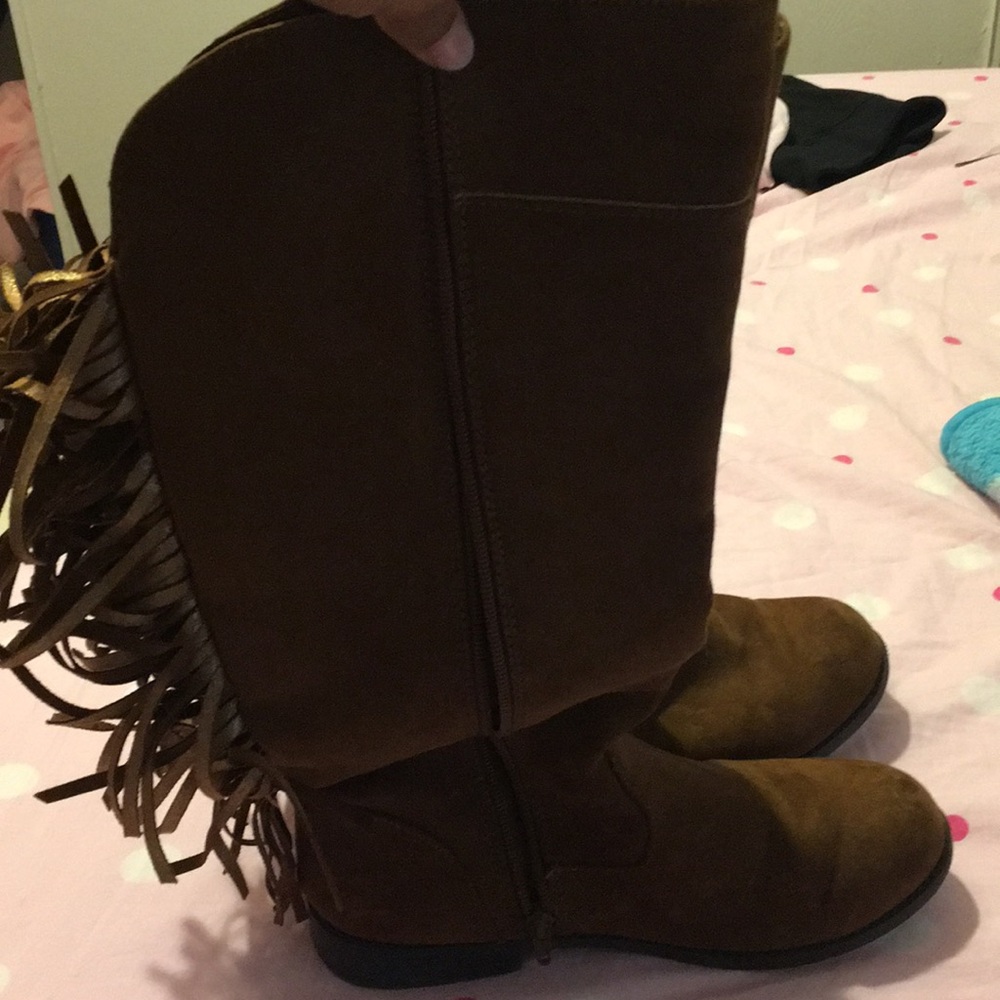 Brown cowboy shoes